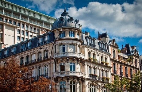 Parisdə evlərin qiyməti rekord həddə çatıb