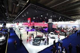 Nissan Frankfurt 2015 Avtomobil sərgisində - FOTOLAR