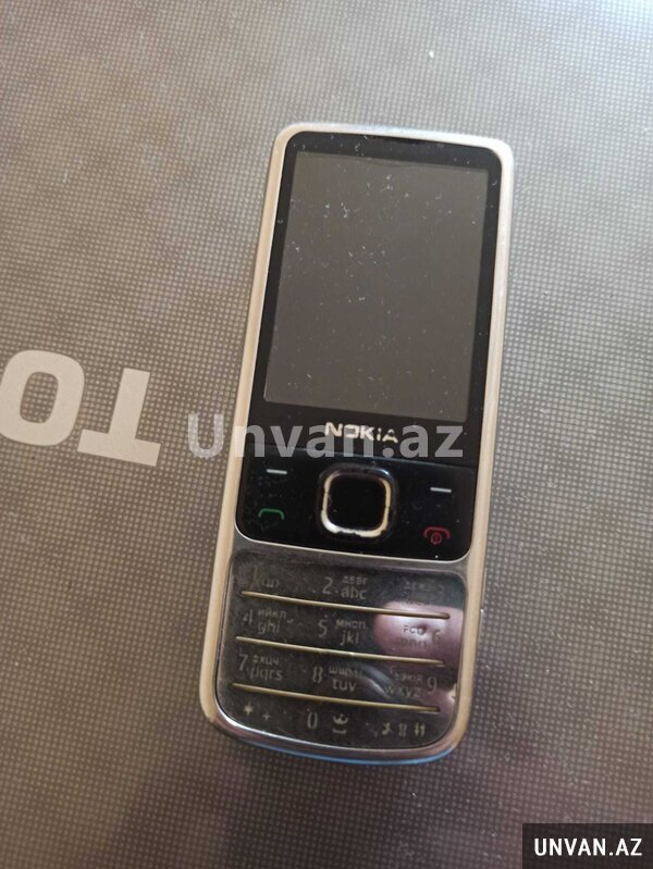 Nokia6700 Silver metallic telefon