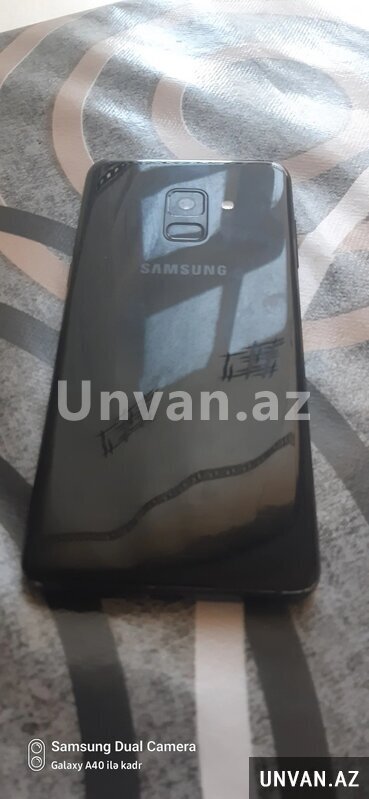 Samsung a8 telefon