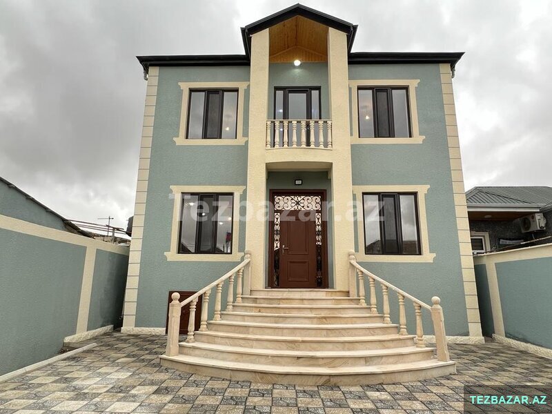 Mektebe yaxin 2.Mertebeli ev satilir Mektebe yaxin 2.Mertebeli ev satilir