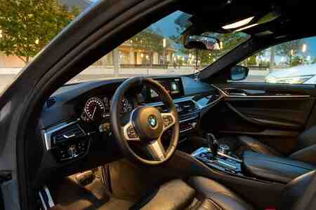 Bmw 530, 2017 il icarəsi Bmw 530, 2017 il icarəsi