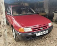 Opel Astra  1993 год, 1800 motor