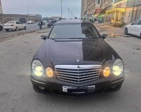 Mercedes E 220  2002 il, 2 motor