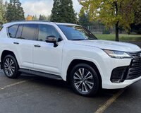 Lexus LX 570  2022 il 1 motor