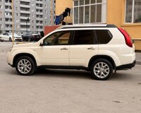Nissan X-Trail  2013 il, 200 motor