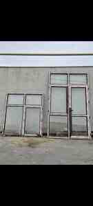 Plastik qapı və pəncərə Plastik qapı və pəncərə