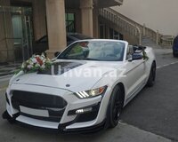 Ford Mustang bey gelin masini