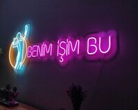 Neon Yazılar İdənilən Ocu Ve rengle