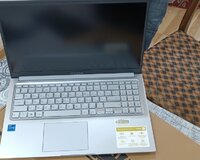 Asus Vivobook 15 + Çanta + Maus + Windows Home