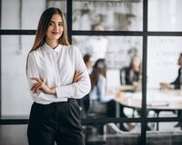Ofis meneceri tələb olunur