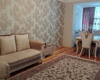 4-otaqlı Xırdalan şəhərində köhnə tikili binada