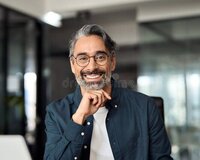 Rəhbər vəzifələrdə çalışmış şəxslərə iş təklif olunur