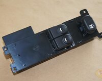 hyundai i30 2007-2011 üçün şüşə qaldıran knopka blok satılır