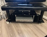 Televizor altlığı