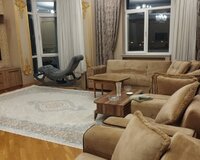 Xadimə işi axtarıram