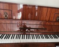 Piano satilir