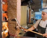 Restorana Təcrübəli Dönərçi Bəy