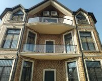 Balkon üçün şüşə məhəccərlər