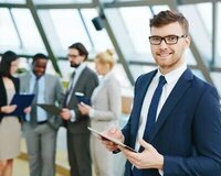 Ofis Meneceri Tələb olunur