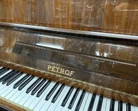 Piano köklenmesi