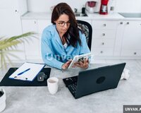 Ofis meneceri tələb olunur