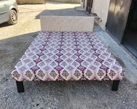 Kravat taxt döşək