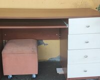 Komputer masası(yazı masası)