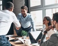 Ofis Meneceri Tələb olunur