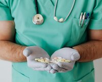 Firmaya nümayəndə tələb olunur