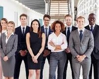 Beynəlxalq Şirkətə Məlumat Mencer teleb olunur