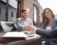 Ofis Meneceri Teləb Olunur