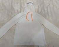 Svitşot ağ kapşonka