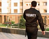 Mühafizəçi Tələb Olunur