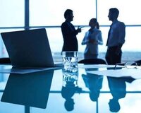 Ofis daxili menecer işi təklif edirik