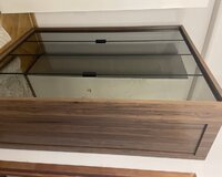 Şüşə qapılı müasir gardırop