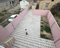 Saray qəsəbəsində 3 otaqlı ev satılır