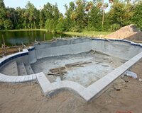 Üzgüçülük hovuzları tikirik, monolit işləri görürük