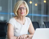 Təqaüddə Olanlar Üçün Ofis Meneceri Tələb olunur