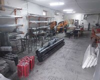 Usta köməkçiləri tələb olunur