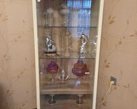 Şüşə vitrın şkaf (servant) satılır