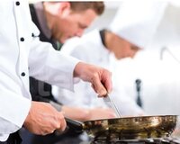 Aşbaz axtarılır təcili