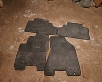 Avtomobil ayaqaltısı