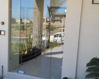 Şüşə qapı təmiri