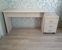 yazı masası ve tumba