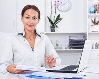 Ofis meneceri tələb olunur