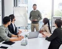 Biznes və Marketinq üzrə Ofis Meneceri