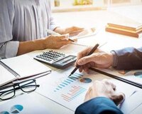 Satış meneceri tələb olunur