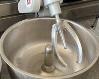 xəmir yoğuran aparat