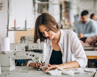 Peşəkar Dərzilik Xidməti-hər Növ Geyimlərin Tikilişi (Topdan